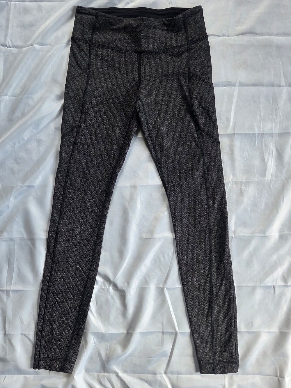 Lululemon Speed Up Tight 28" Giant Herringbone Black Gray Size 6 Pockets